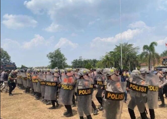 
					858 Personel Gabungan Dikerahkan untuk Amankan PSU Pilkada Kabupaten Pesawaran