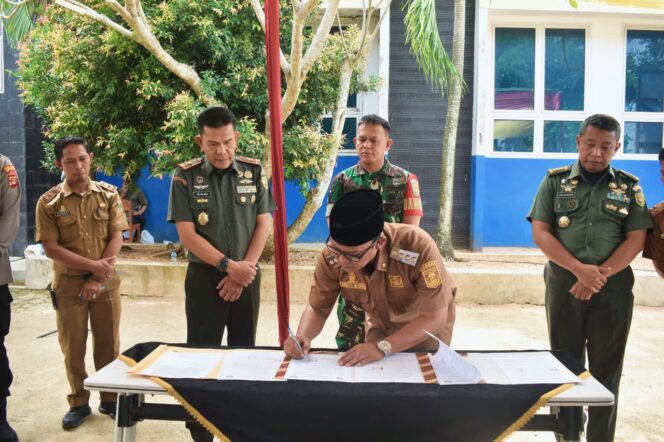 
					Bupati Lampung Tengah Hibahkan 14 Hektar Lahan untuk Pembangunan Batalyon Baru TNI