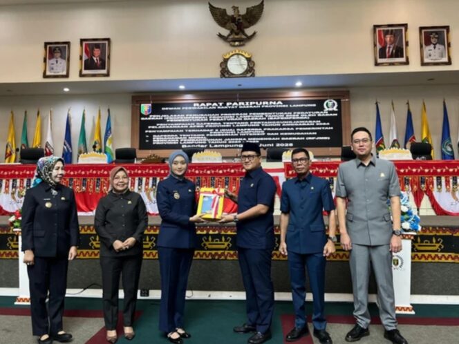 
					Pemerintah Provinsi Lampung Catat SiLPA Rp69,897 Miliyar untuk Pembiayaan APBD 2025
