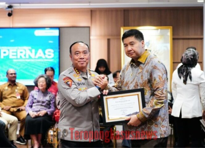 
					Polri Raih Penghargaan dari Kementerian PKP atas Dukungan Program 3 Juta Rumah Subsidi