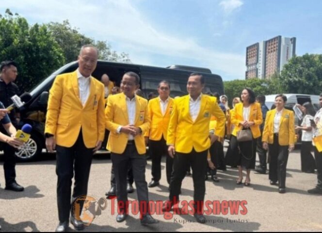 
					Pertemuan Golkar–Prabowo di Istana: Senior Absen, Isu Munaslub Kian Menguat
