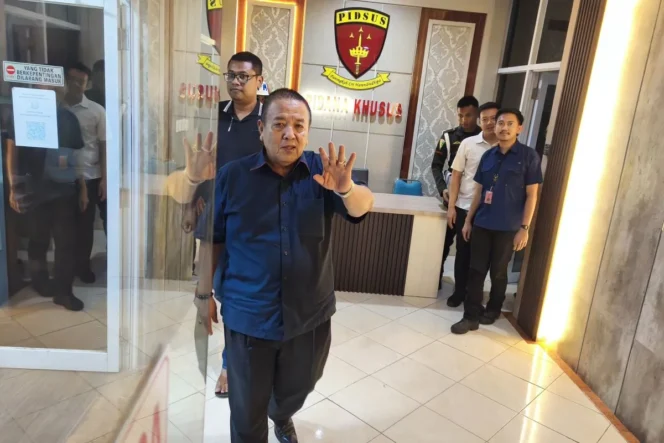 
					NAMA ARINAL DISEBUT JPU, DIDUGA ATUR PEMBAGIAN DANA PI 10% Rp271 MILIAR