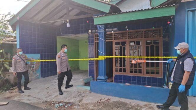 
					Pemilik Kafe di Panjang Tewas Ditusuk, Polisi Buru Pelaku