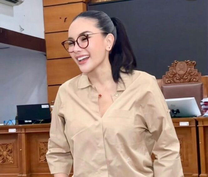 
					Kasasi Ditolak Mahkamah Agung, Nikita Mirzani Resmi Divonis 6 Tahun Penjara