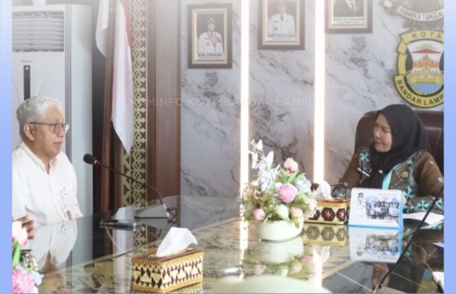 
					Wali Kota Eva Dwiana Perkuat Sinergi Transportasi Bersama PT KAI Divre IV Tanjungkarang