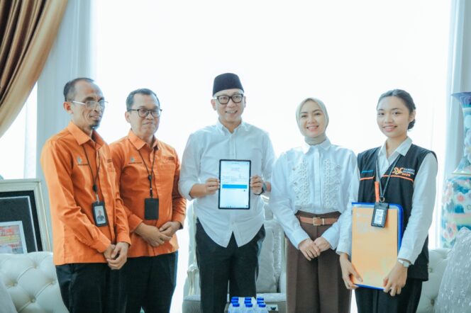 
					BPS Lampung Mulai Sensus Ekonomi 2026, Gubernur Mirza Jadi Warga Pertama yang Didata