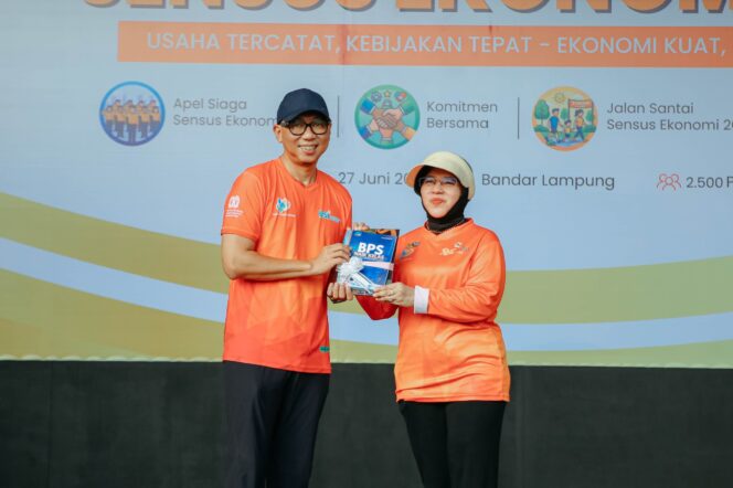
					Apel Siaga Sensus Ekonomi 2026 Digelar di Lampung, Gubernur Mirza Ajak Masyarakat Sukseskan Pendataan