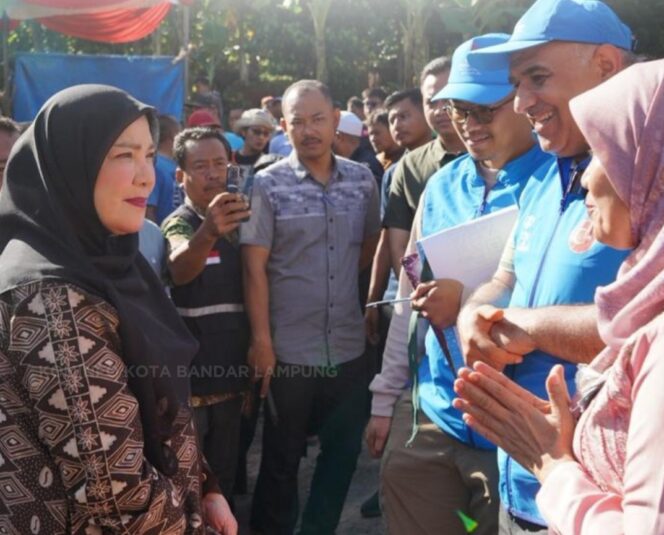 
					Wali Kota Bandar Lampung Hj. Eva Dwiana Menghadiri Acara Penyembelihan Hewan Qurban TDV Turki