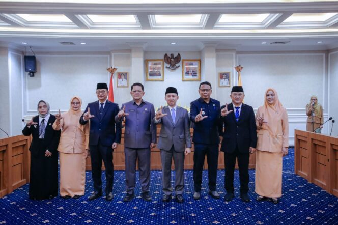 
					Sekdaprov Lampung Lantik Tiga Pejabat, Dorong Integritas dan Reformasi Birokrasi