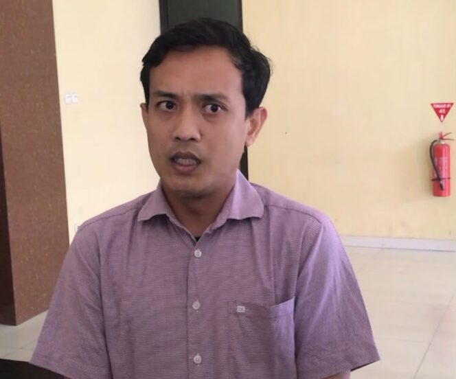 
					Dugaan Kedekatan Oknum Lurah Gunung Sulah Masuk Inspektorat, Suami HS Buka Suara