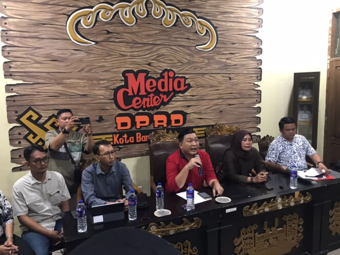 
					Isu Perselingkuhan Anggota DPRD Bandar Lampung Berujung Laporan ke Polda Lampung