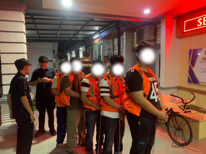 
					Dukung Pembinaan, Lapas Gunung Sugih Mutasikan Lima Warga Binaan ke Lapas Kelas I Bandar Lampung