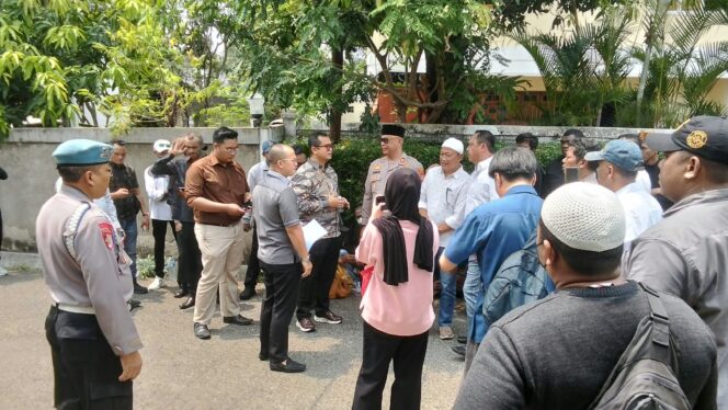 
					Eksekusi Rumah Rp35 Miliar di Bintaro Gagal, Keluarga Linkan Lawan: Utang Rp2,8 M Jadi Rp35 M?