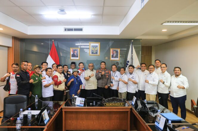 
					Kemnaker Tindaklanjuti Aduan FSPGI soal Dugaan Pelanggaran di PT Epson, Terbitkan Nota Pemeriksaan I